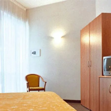 Engadina Hotel 3*