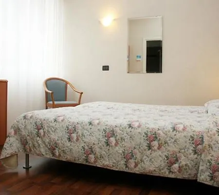 Engadina Hotel 3*