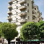 Engadina Hotel