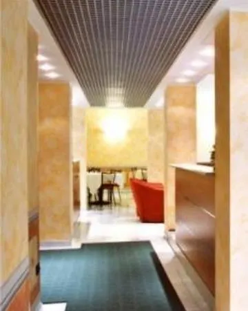 Hotel Engadina Como