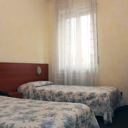 Engadina Hotel Como