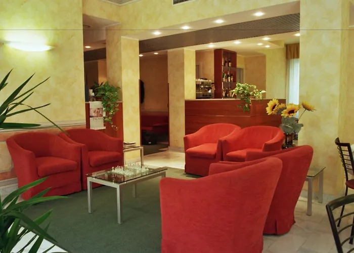 尹哥帝娜酒店 酒店