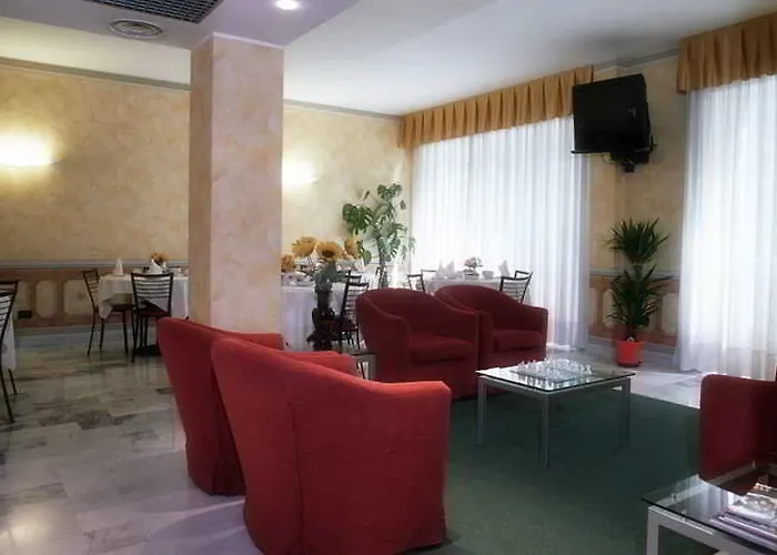 尹哥帝娜酒店 酒店 科莫